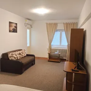 Inner Circle , Бухарест Румыния