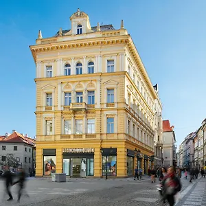 Ventana Prague