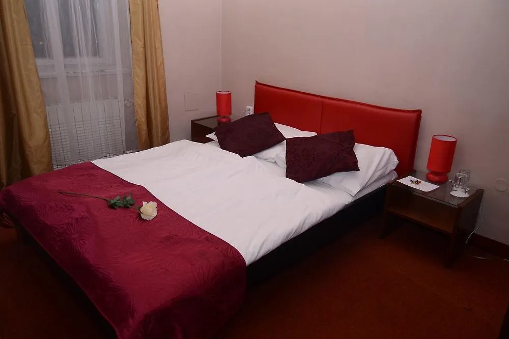 Hotel Venezia Prague 3*,