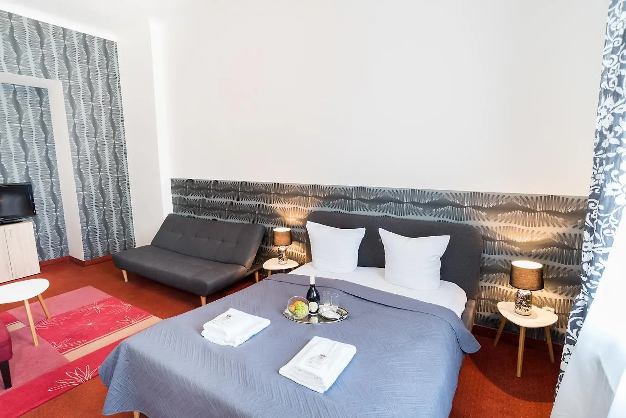 Hotel Venezia Prague 3*,